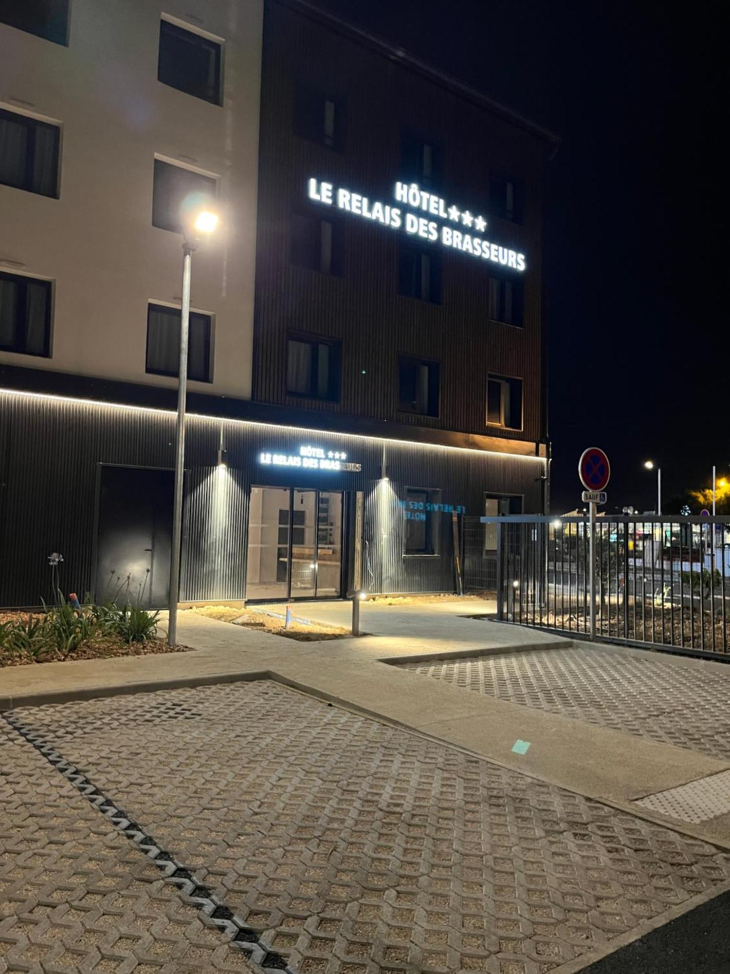 Hotel Le Relais Des Brasseurs - Aubagne Bagian luar foto